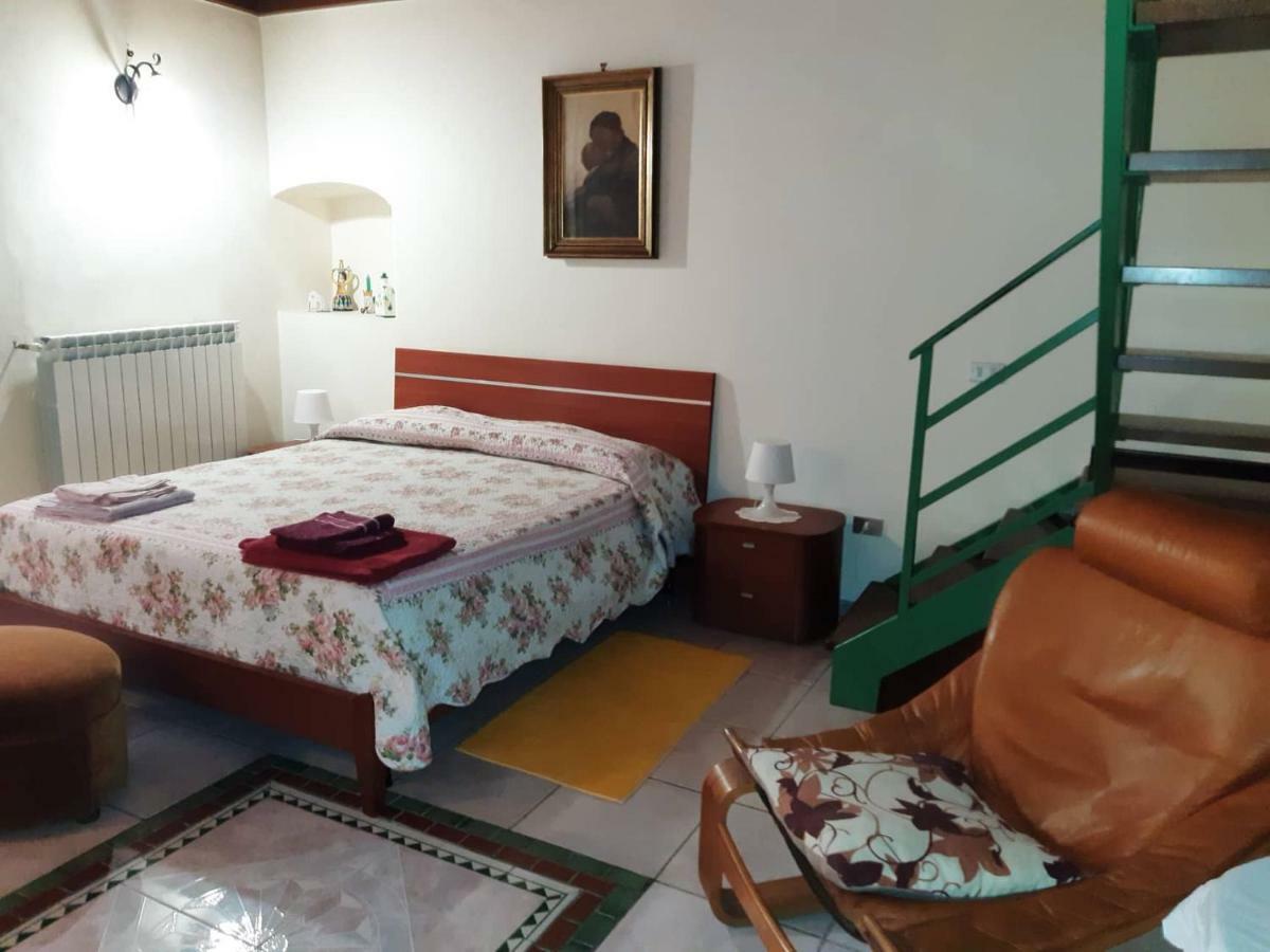 B&B Il Nespolo Salerno Exterior foto